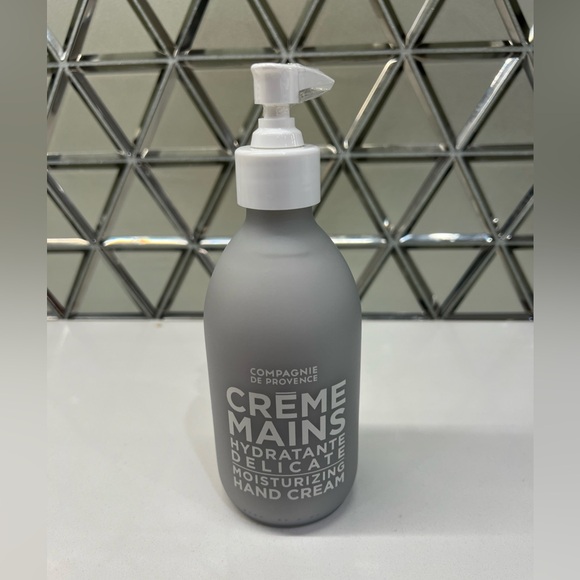 Compagnie de Provence Other - NEW Compagnie de Provence Hydratante Delicate Moisturizing Hand Cream 10 Oz 300